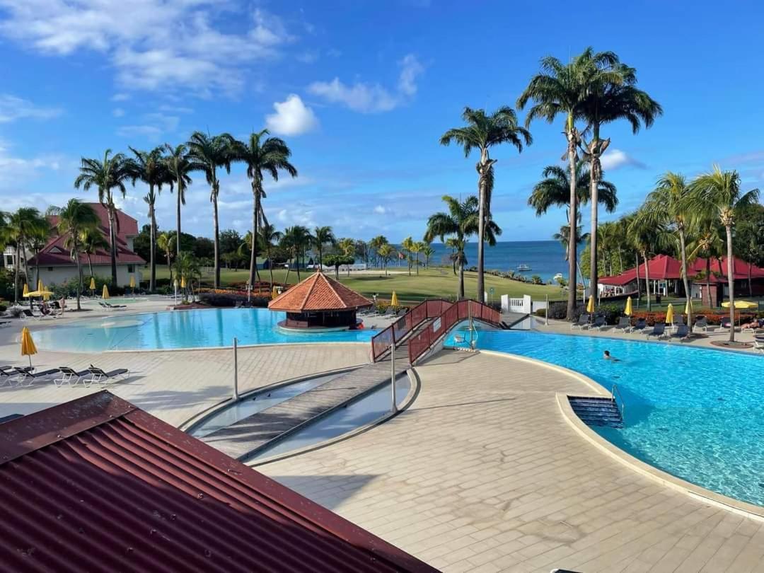 Ti Oasis Trinidad, Studio Vue Mer A Pierre & Vacances Сен-Лу Екстериор снимка